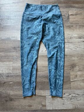 P’tula Leaf Print Leggings